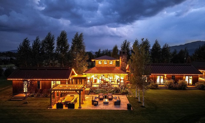 Wilson House | Beautiful 3BR Retreat with Outdoor Oasis & Teton Views