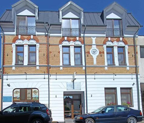 Blaj House | Budget-Friendly Roa Guesthouse: Child Friendly & 9.6 Rating