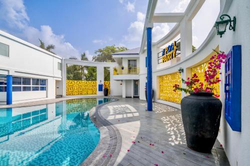 Mahemdavad Resort | Experience Adventure at Roadies Rostel in Ahmedabad