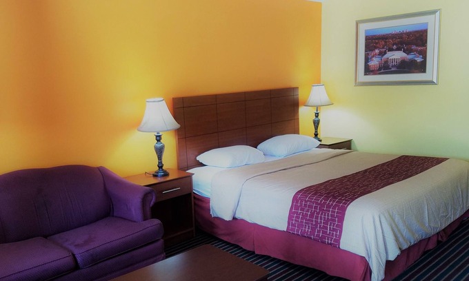 Troy Hotel | Budget-Friendly Roadway Inn with Spa & Breakfast Options