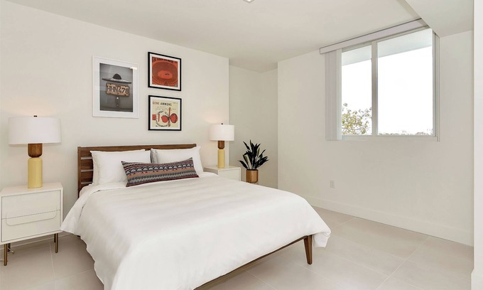 Coral Way Apartment | Roami at Grove 27 | Group Friendly | 3BR CMB #34
