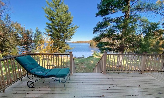 Hayward Cabin | Idyllic Robbins Ridge Lake Home with Scenic Views in Hayward