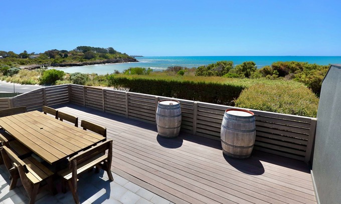 Waterhouse House | Beachside Bliss at The Ideal Robe Holiday Home