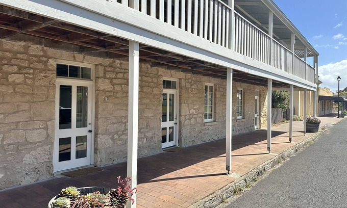 Waterhouse House | Heart of Robe: Family-Friendly Stay at Robe Terraces 3