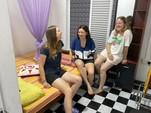 Dambulla House | Comfortable Robert Inn Dambulla: Pet-Friendly Oasis