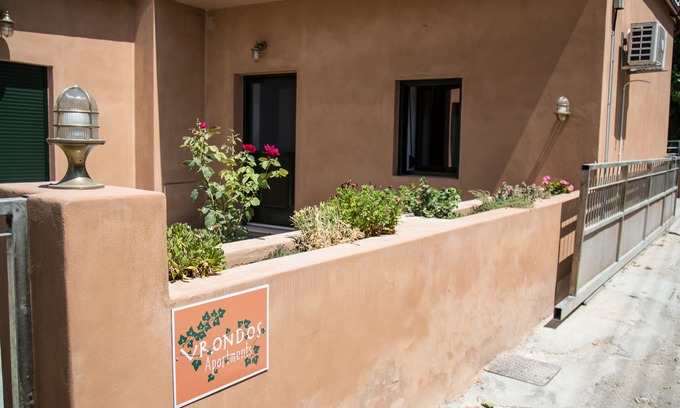 Faneromeni Apartment | Discover Roberta Apartment in a Traditional Cretan Village