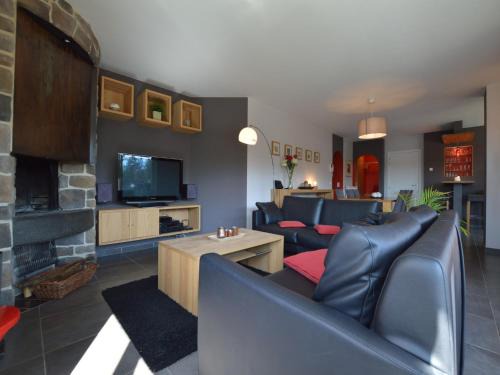 Waimes Apartment | Elegant Lakeside Apartment with Sauna - 4-Star Experience