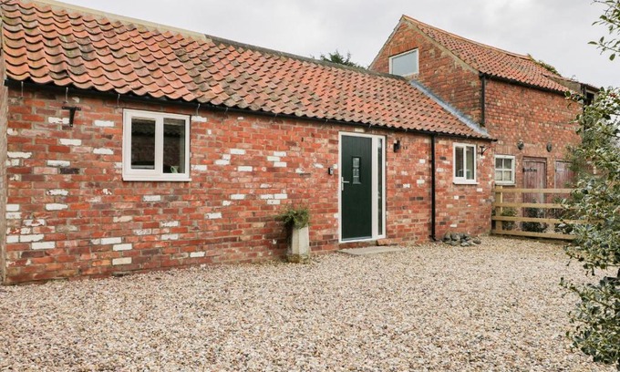 Leven House | Discover Robin's Nest Cottage: 4-Star Pet-Friendly Retreat