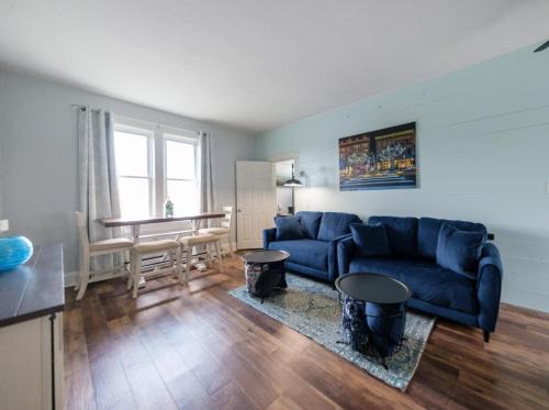 Hamilton Apartment | Discover Robin's Nest - Perfect for Weddings & Getaways!
