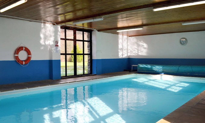 Builth Wells Cottage | Discover a Stunning Lake View Retreat in Newbridge-on-Wye