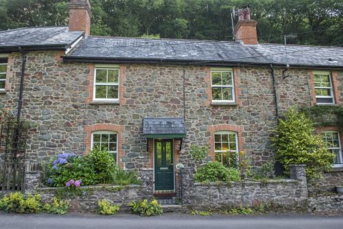 Horner House | Explore Robins Brook: Pet-Friendly Retreat in Porlock