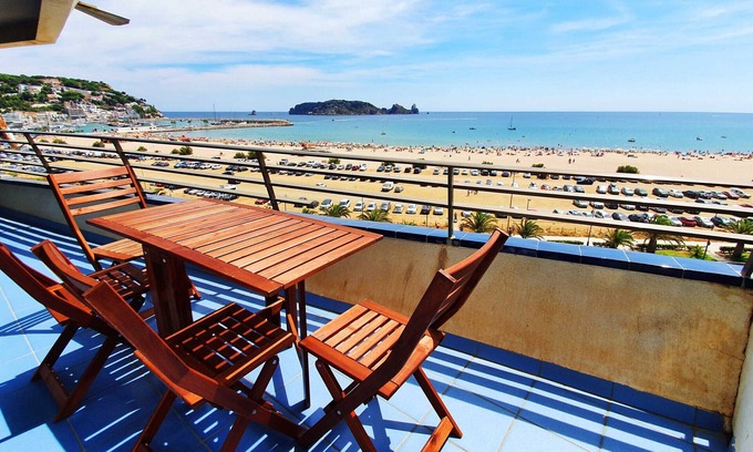 L'Estartit Apartment | Rocamaura II-6-9 Estartit: Guest Rated 9.6, Ocean View Bliss