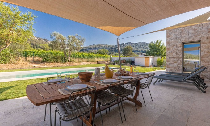 Roquefort-la-Bedoule Villa | Discover Roccafortis by Winkyhouse: Ocean View Retreat