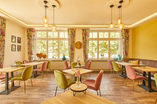 Rachtig Bed & Breakfast | Rochter Landhotel: Oceanfront Stay with Outstanding Reviews
