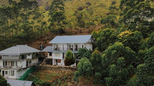 Devikolam Bed & Breakfast | Rock And Mist Munnar House Resort