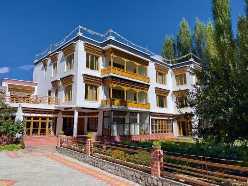 Leh House | Experience Rock Castle Residency: Guest Rated 9.2, Family-Friendly