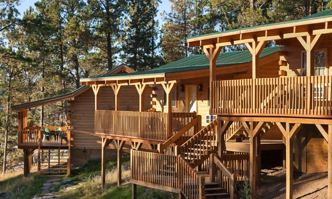Custer Hotel | Inviting Rock Crest Lodge and Cabins with Spa & Pool Access