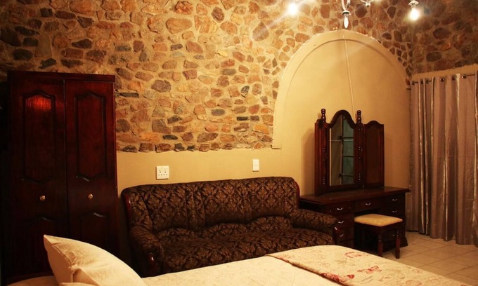 Marloth Park House | Experience Rock House in Kruger National Park with Pool & Kitchen
