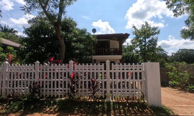 Dambulla House | Cozy Rock View Home Stay: Top-Rated with Spa & Breakfast