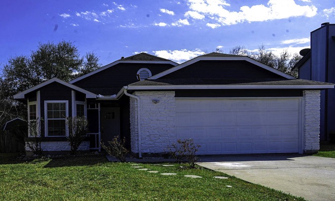 Greenslopes At Lake Creek House | Experience Round Rock: Minutes from Austin & Family-Friendly
