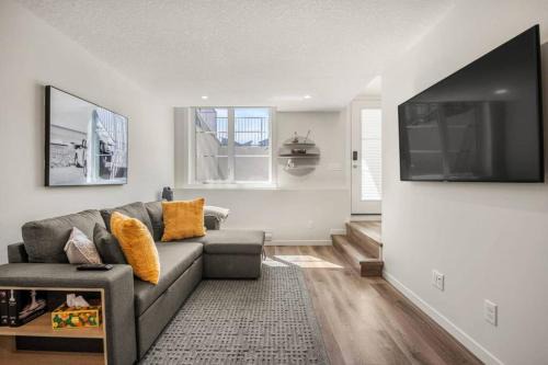 Keith Apartment | Family-Friendly Rockland Oasis: 1BR with Parking & Top Rating