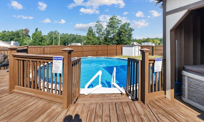 Rome House | Rocky 4: Family-Friendly Retreat with Pool and Hot Tub