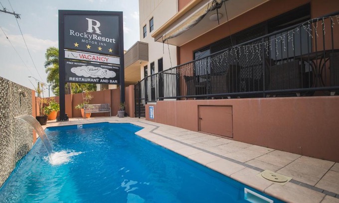 Allenstown Hotel | Relaxing Rocky Resort Motor Inn: 5-Star Family Oasis