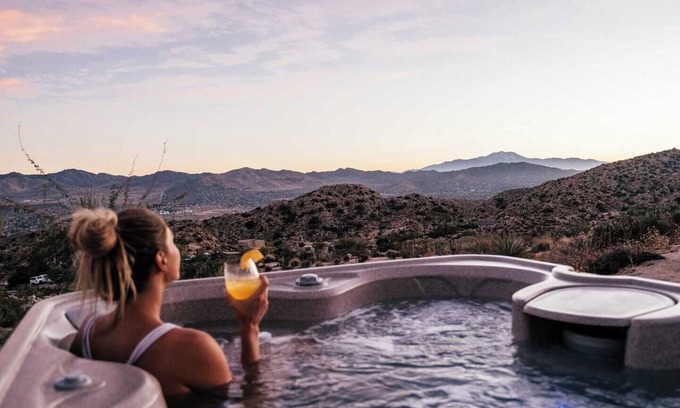 Yucca Valley Cabin | Rocky Roost Cabin - Private Boulder Hiking