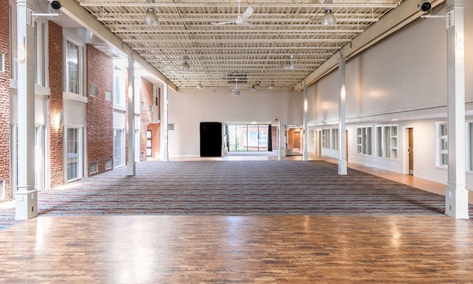 Charlottetown Hotel | Discover Rodd Royalty: Family-Friendly with Pool & Breakfast