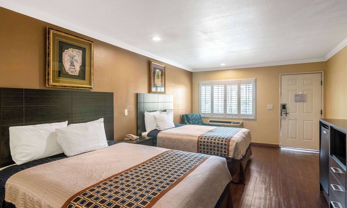 Artesia Hotel | Discover Comfort at Rodeway Inn Artesia Cerritos