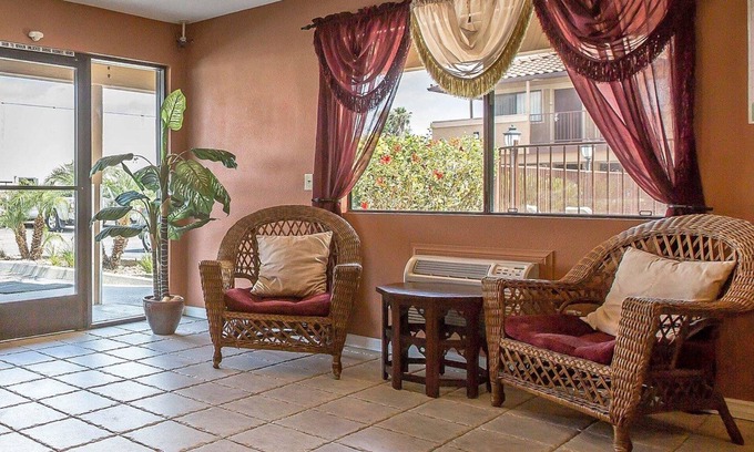 Santee Hotel | Affordable Comfort at Rodeway Inn Santee, San Diego East