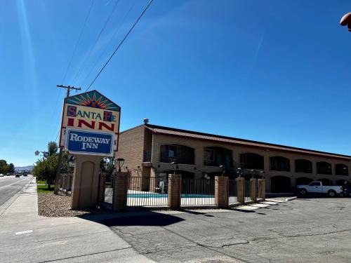 Winnemucca Hotel | Budget-Friendly Stay at Rodeway Inn with Family & Pet Perks