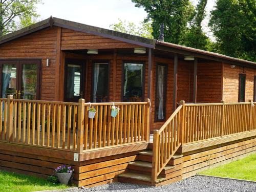 Newton Stewart House | Explore Roe Deer Lodge: Pet & Child-Friendly Retreat