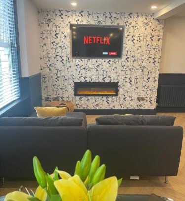 Limavady Apartment | Roe Valley Apartments: Pet-Friendly Retreat with Breakfast