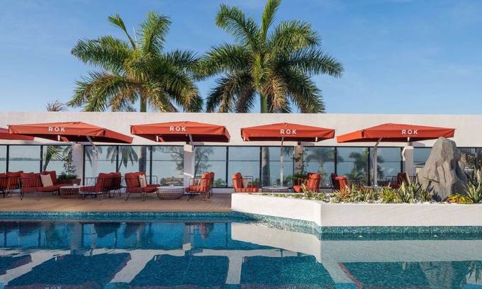 Kingston Hotel | Discover ROK Hotel Kingston: A 4-Star Eco-Friendly Retreat