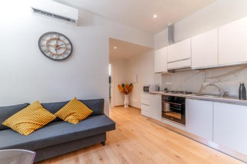Prenestino-Centocelle Apartment | Roma Cento - Metro Mirti & Free WiFi