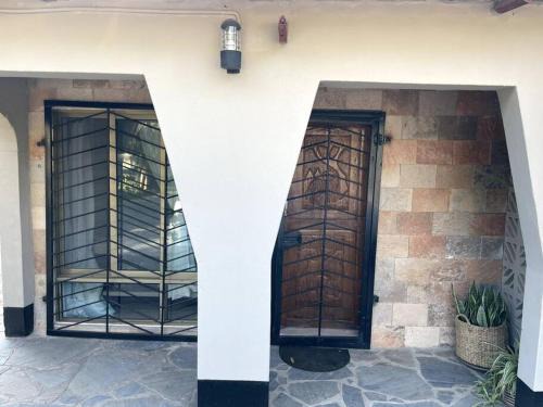 Lusaka Apartment | Experience Roma Guesthouse: A 4-Star Gem in Lusaka