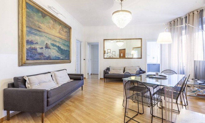 Trastevere Apartment | Ideal ROMAC Gianicolo 3-Bedroom Trastevere with Balcony