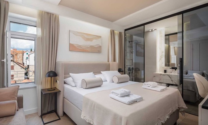 Split Apartment | Romantic Getaway for Two in Split with Breakfast Included