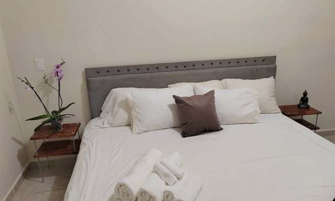 El Zacatal House | Serene Retreat: A Peaceful Home for Family Getaways