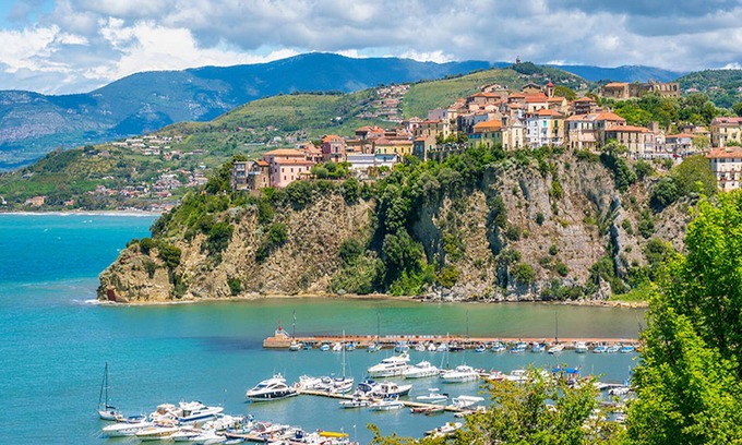 Frascinelle Apartment | Romantic Getaway with Hot Tub & Relaxing Spa Amenities