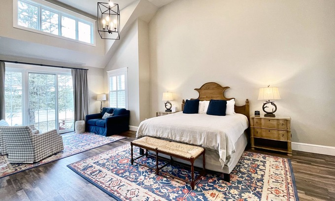 Reeders Ski Chalet | Romantic Poconos Suite in Exclusive Private Resort Setting