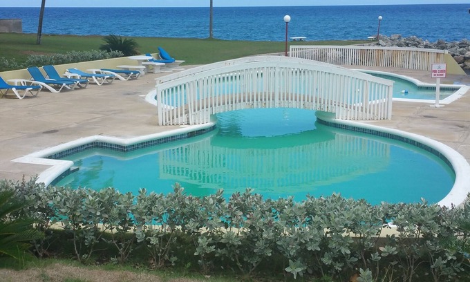 Tower Isle Condo | Romantic Escape on Jamaica's Enchanting North Coast
