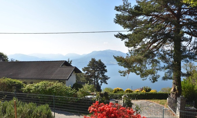 Trarego Viggiona House | Romantic House by Lake Maggiore with Garden