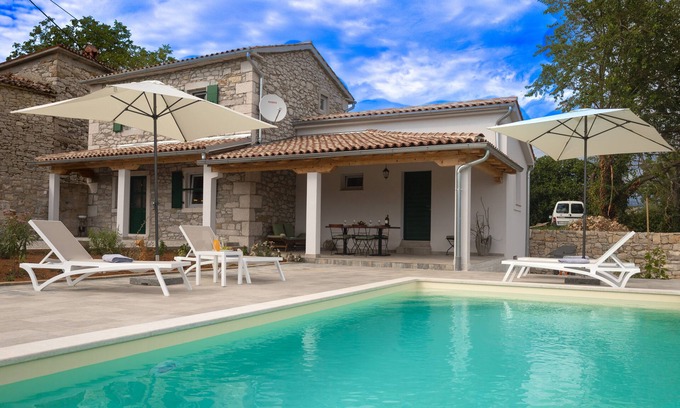 Buzet Villa | Romantic Istrian Stone House with Private Pool & Breakfast