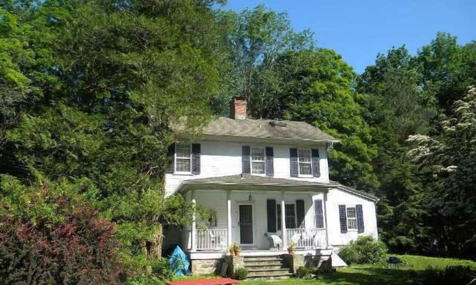 Easton Other | Enchanting Riverfront Antique Farmhouse in Aspetuck Corners