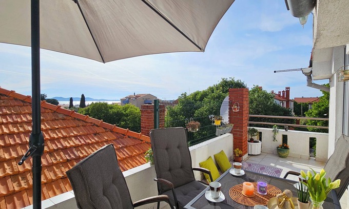 Zadar Apartment | Enchanting Sea-View Apartment in Zadar with Pool & Wi-Fi