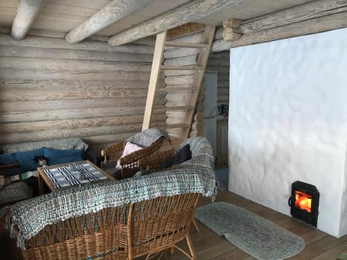 Harju County Ski Chalet | Romantic Escape at Loghouse VäikeTeeMaja with Hot Tub