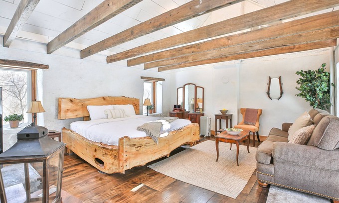 Tuscarora House | Romantic Stone Cottage with Hiking Trails and Family Fun