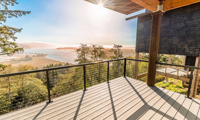 Pacific City Apartment | Scenic Studio Apartment with Private Deck and Pool Access